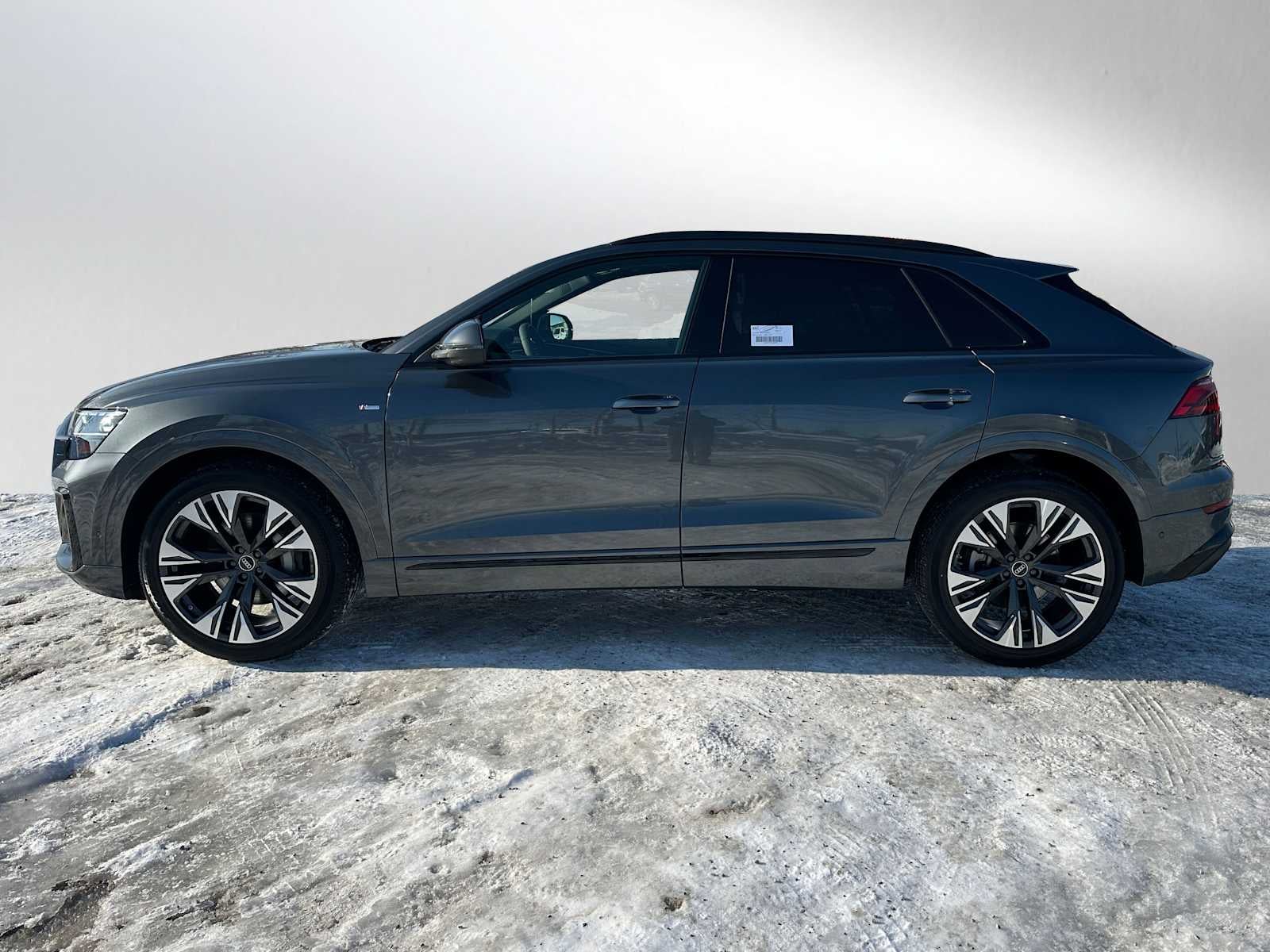 2026 Audi Q8 Base