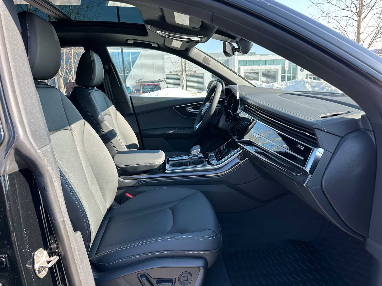 2026 Audi Q8 Base