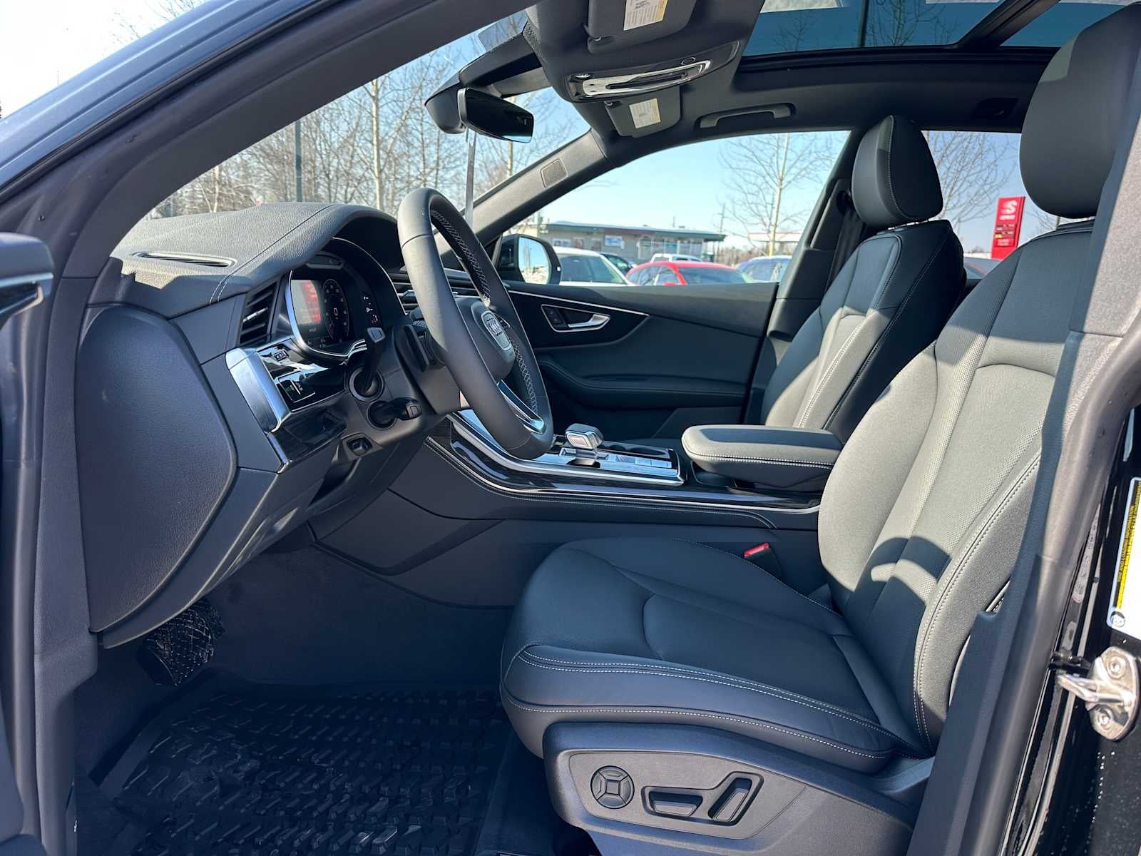 2026 Audi Q8 Base
