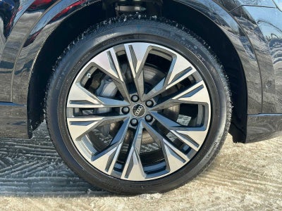 2026 Audi Q8 Base