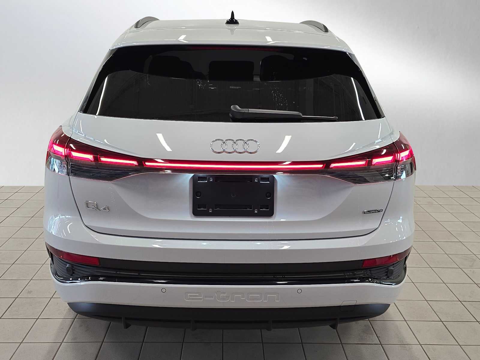2024 Audi Q4 e-tron Base