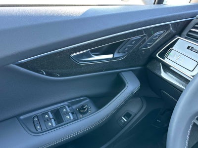 2026 Audi Q7 Base