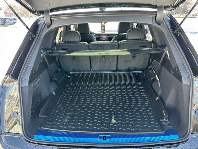2026 Audi Q7 Base
