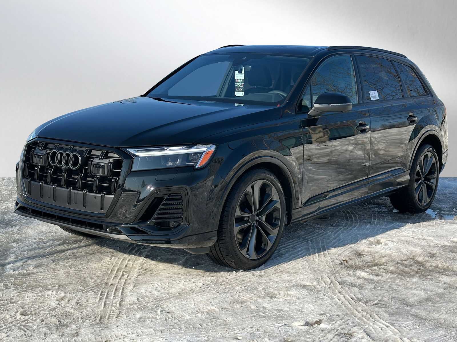 2026 Audi Q7 Base