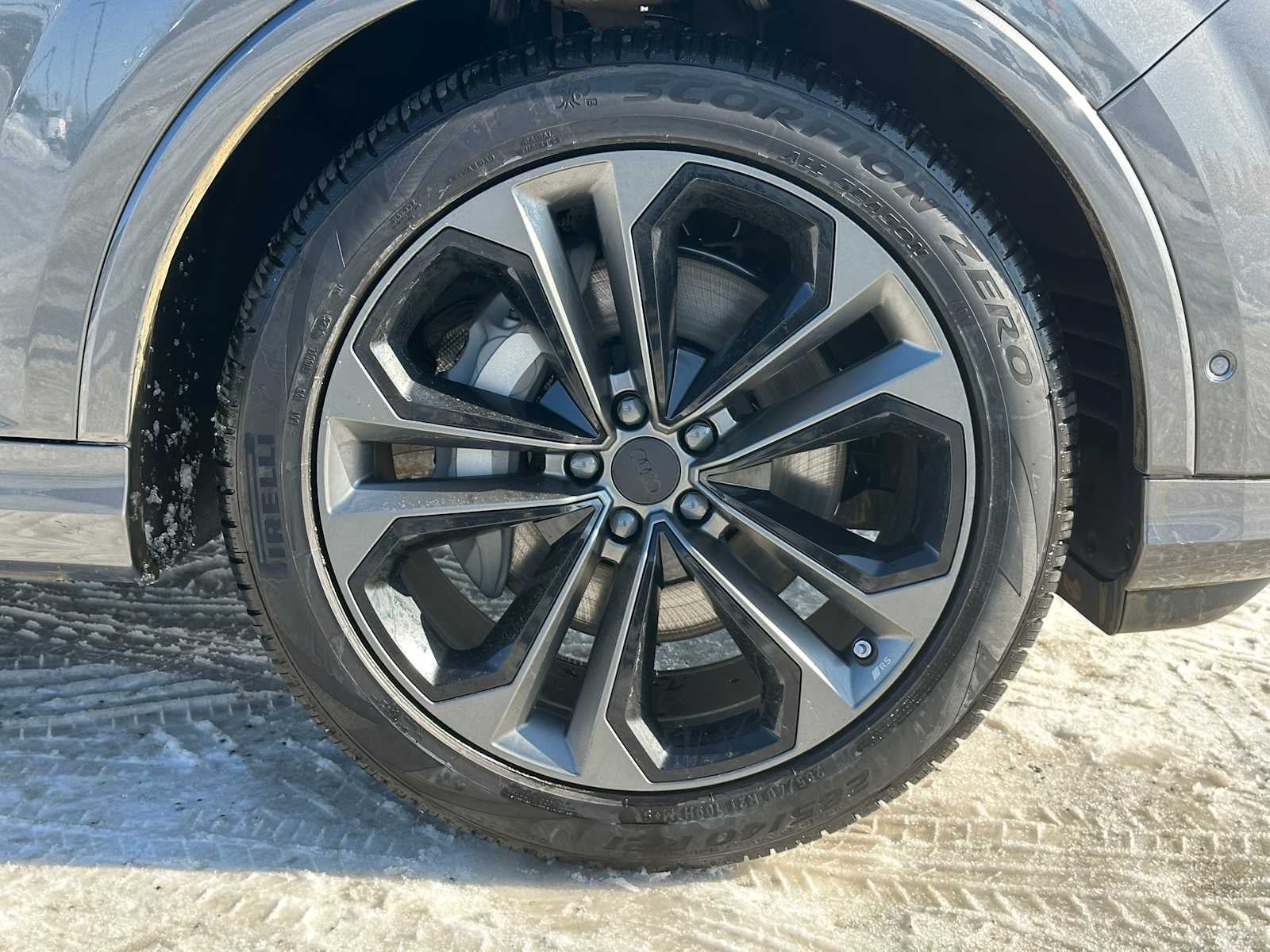 2026 Audi Q7 Base