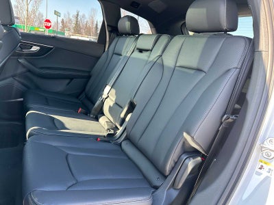 2026 Audi Q7 Base