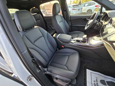 2025 Audi Q7 Base