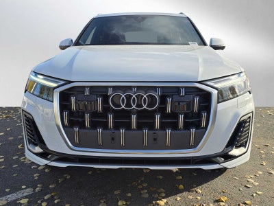 2025 Audi Q7 Base