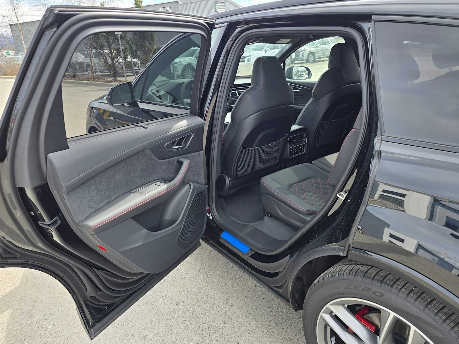 2026 Audi Q7 Base