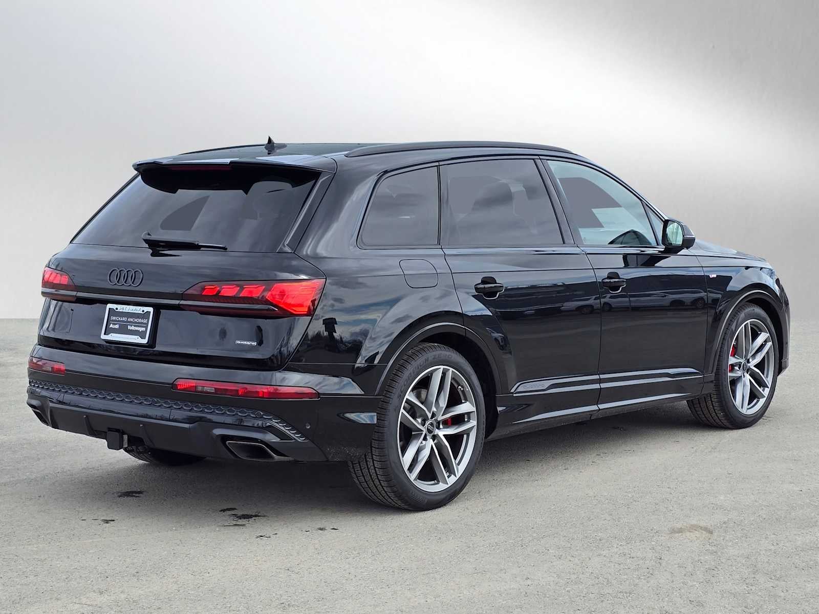 2026 Audi Q7 Base