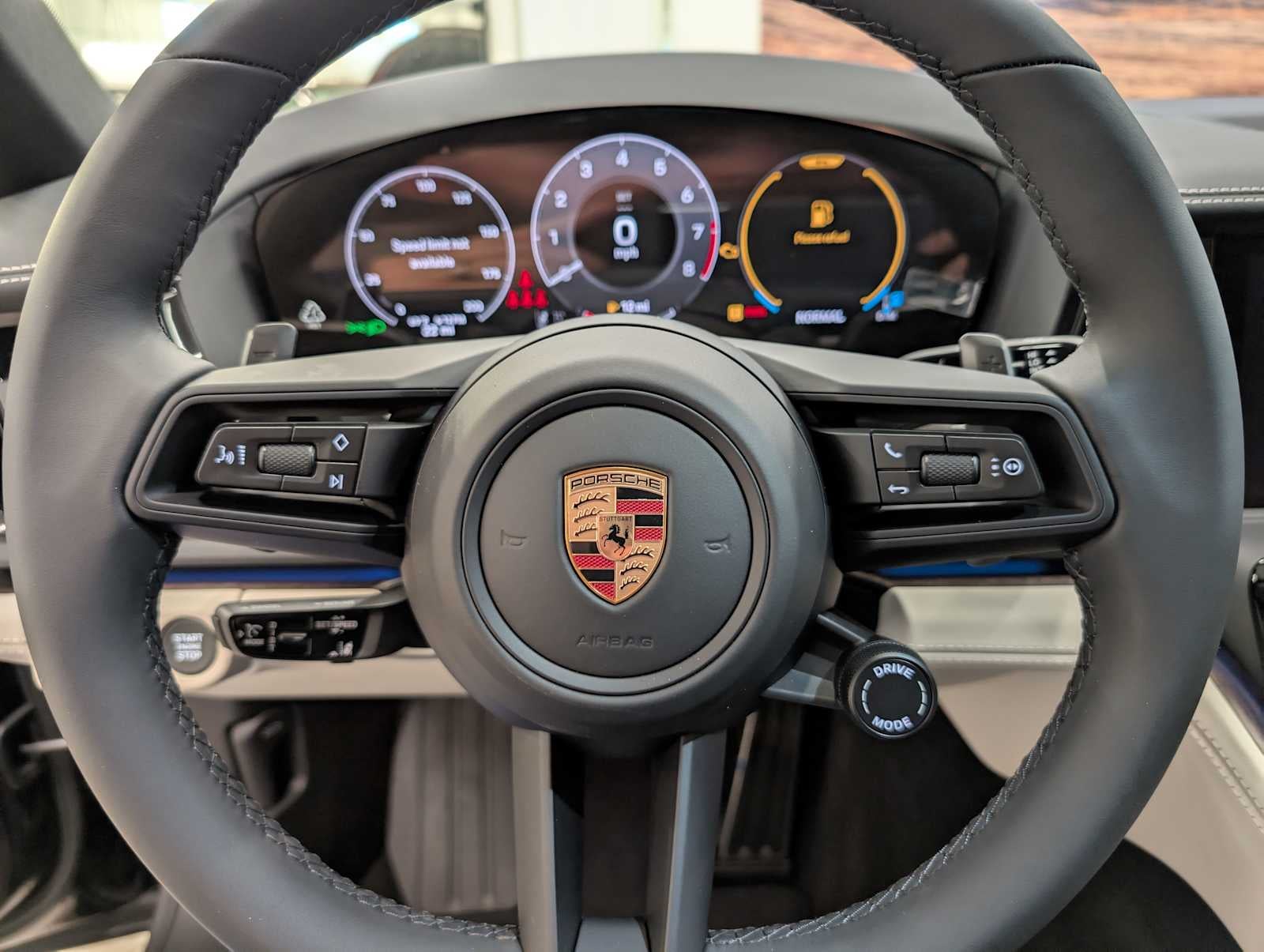 2025 Porsche Panamera 4