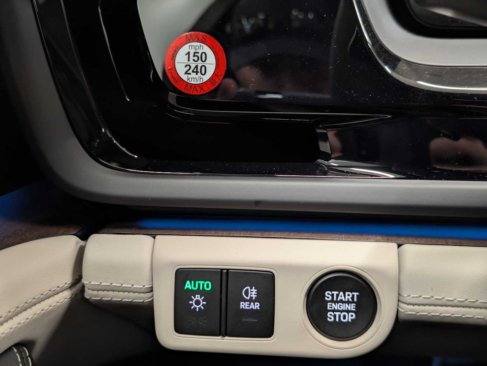 2025 Porsche Panamera 4