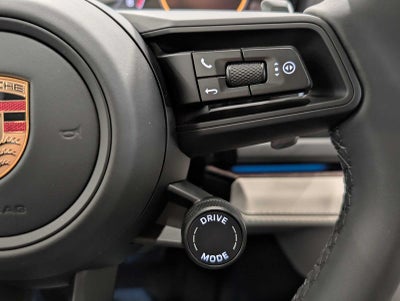 2025 Porsche Panamera 4