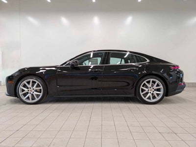 2025 Porsche Panamera 4