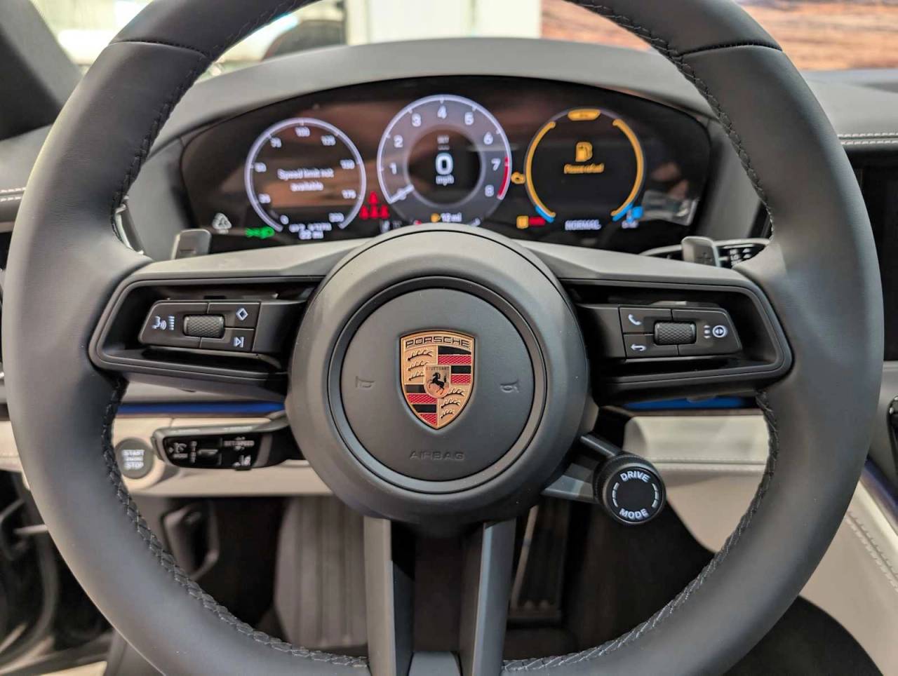 2025 Porsche Panamera 4