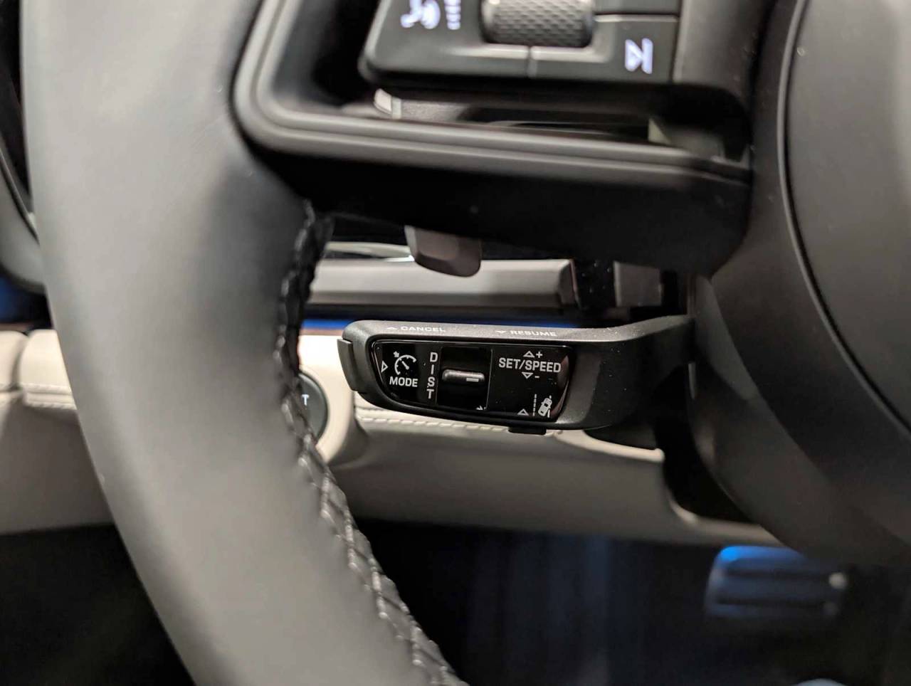 2025 Porsche Panamera 4