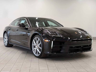 2025 Porsche Panamera 4