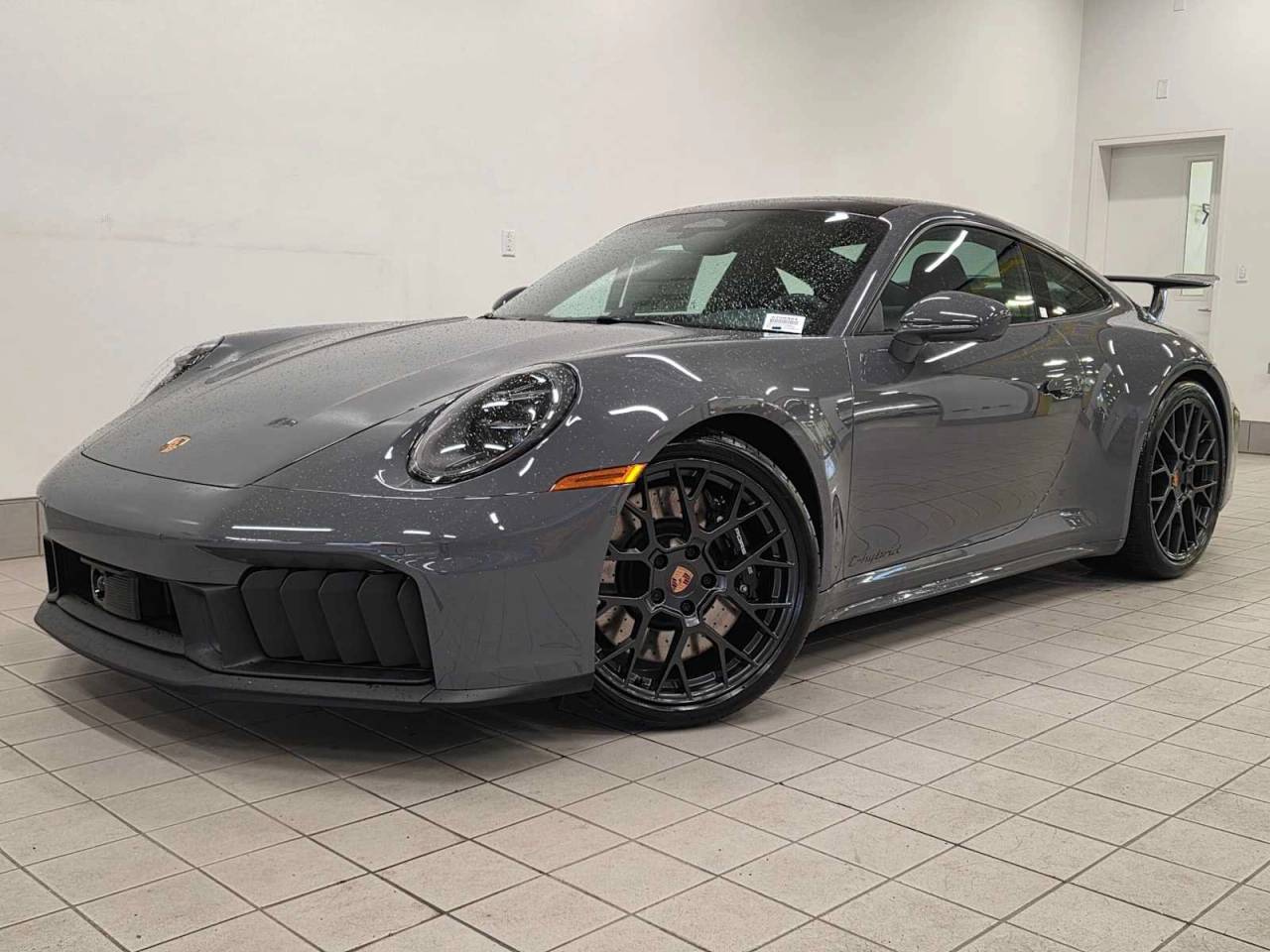 2026 Porsche 911 Carrera 4 GTS