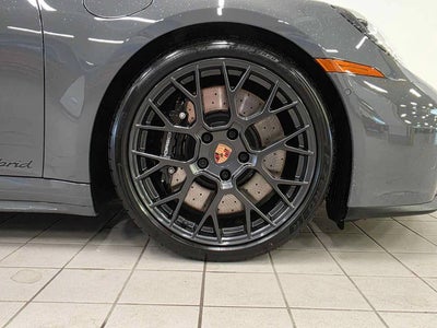 2026 Porsche 911 Carrera 4 GTS
