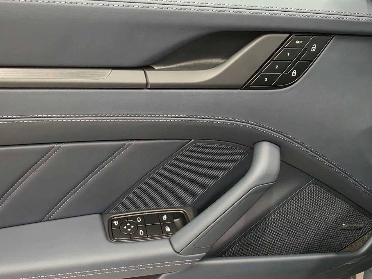 2026 Porsche 911 Carrera 4 GTS