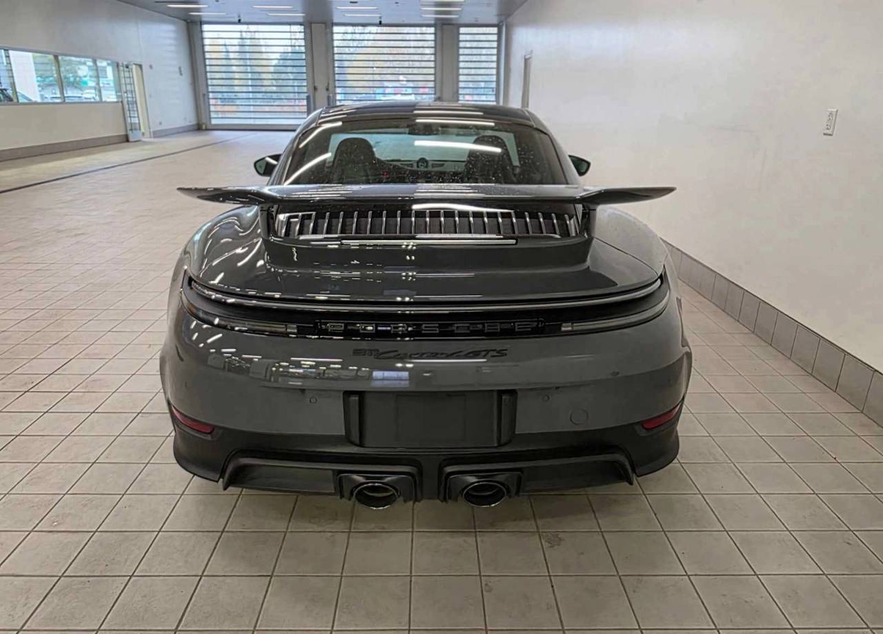 2026 Porsche 911 Carrera 4 GTS
