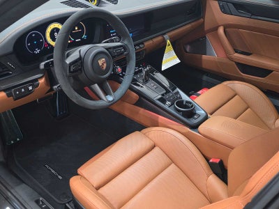 2026 Porsche 911 Carrera 4 GTS