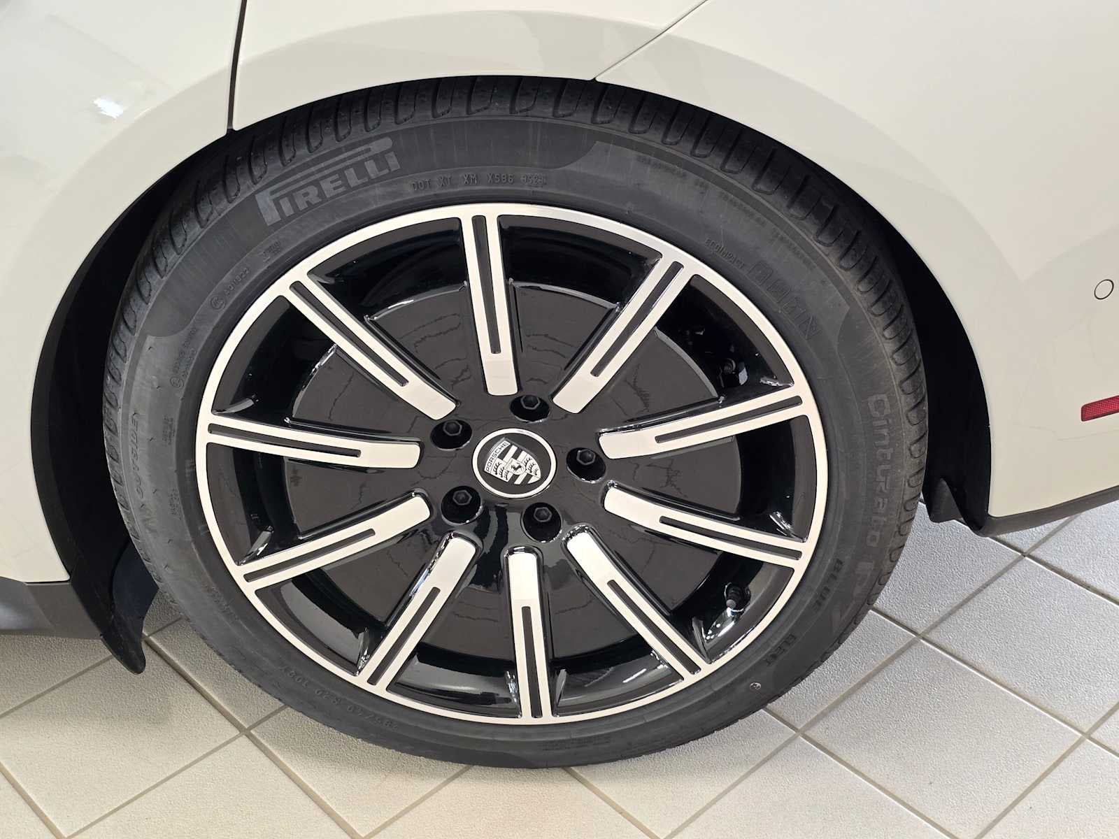 2024 Porsche Taycan 4S