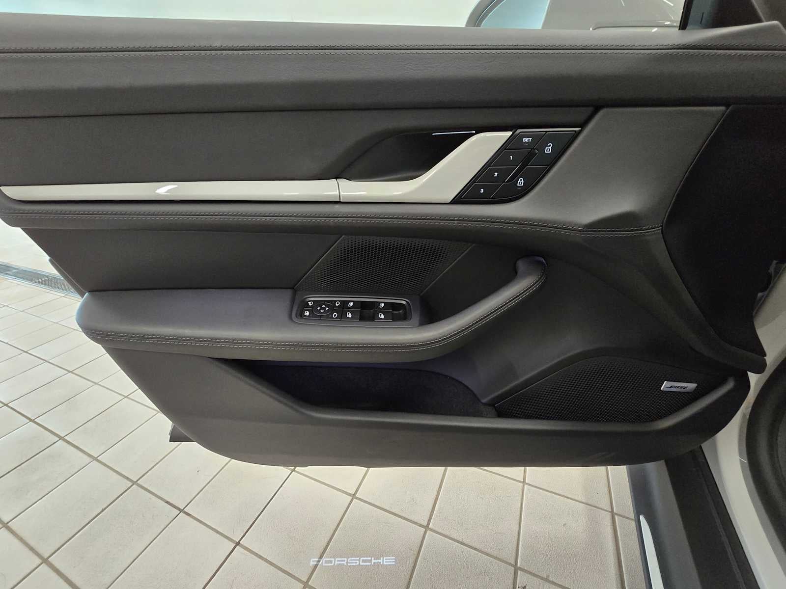 2024 Porsche Taycan 4S