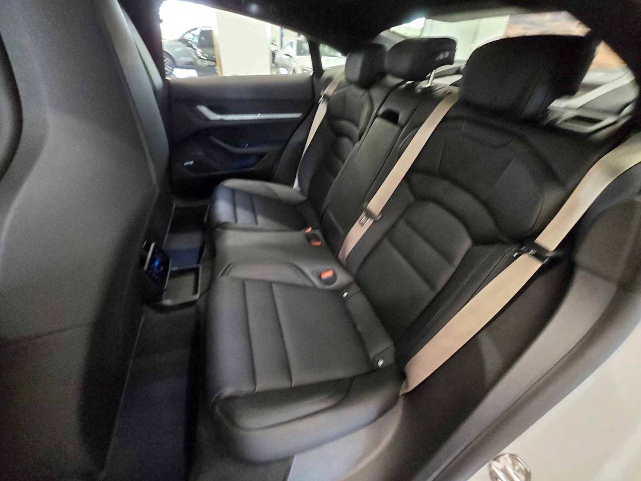 2024 Porsche Taycan 4S