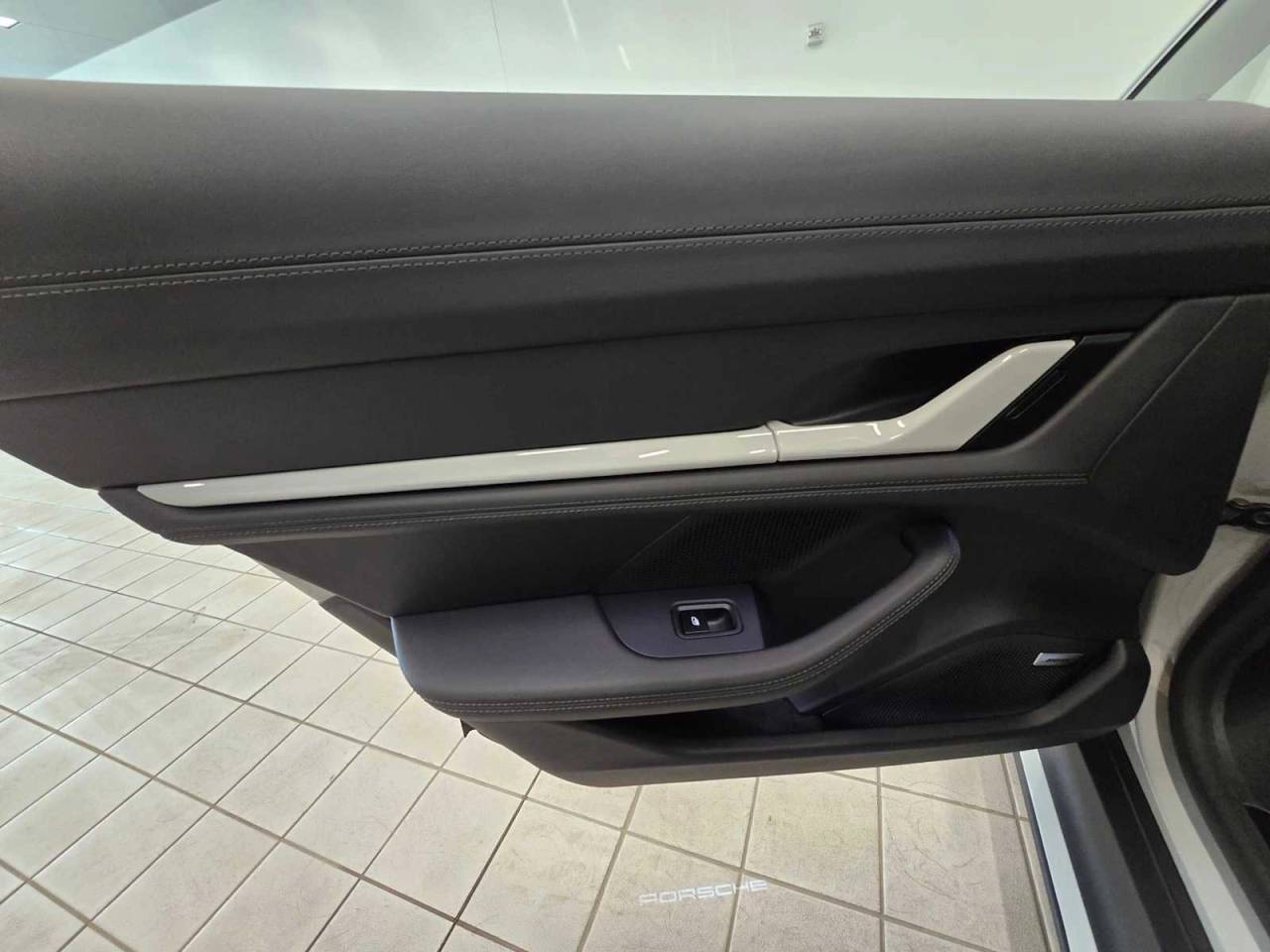 2024 Porsche Taycan 4S