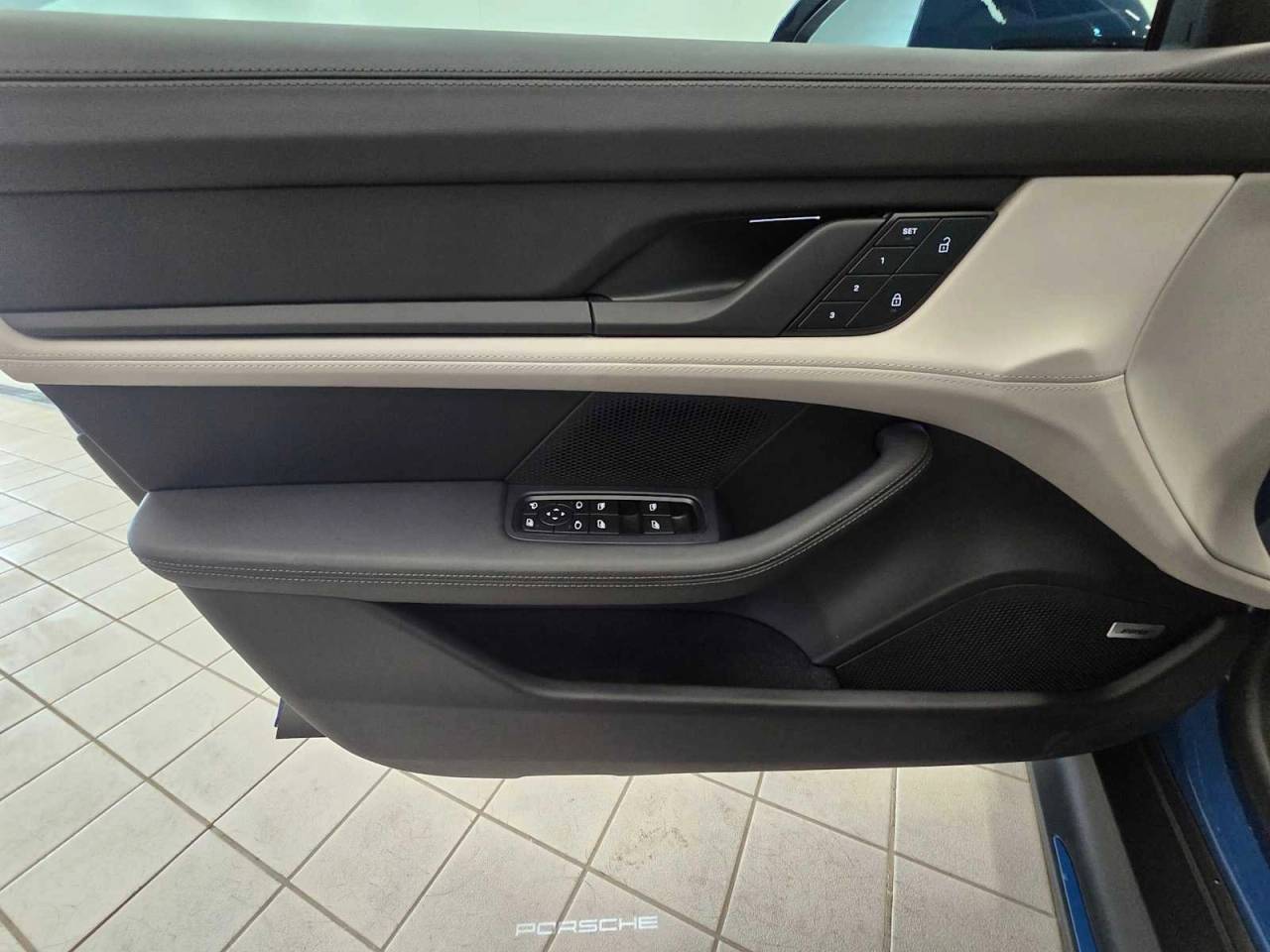 2023 Porsche Taycan 4S