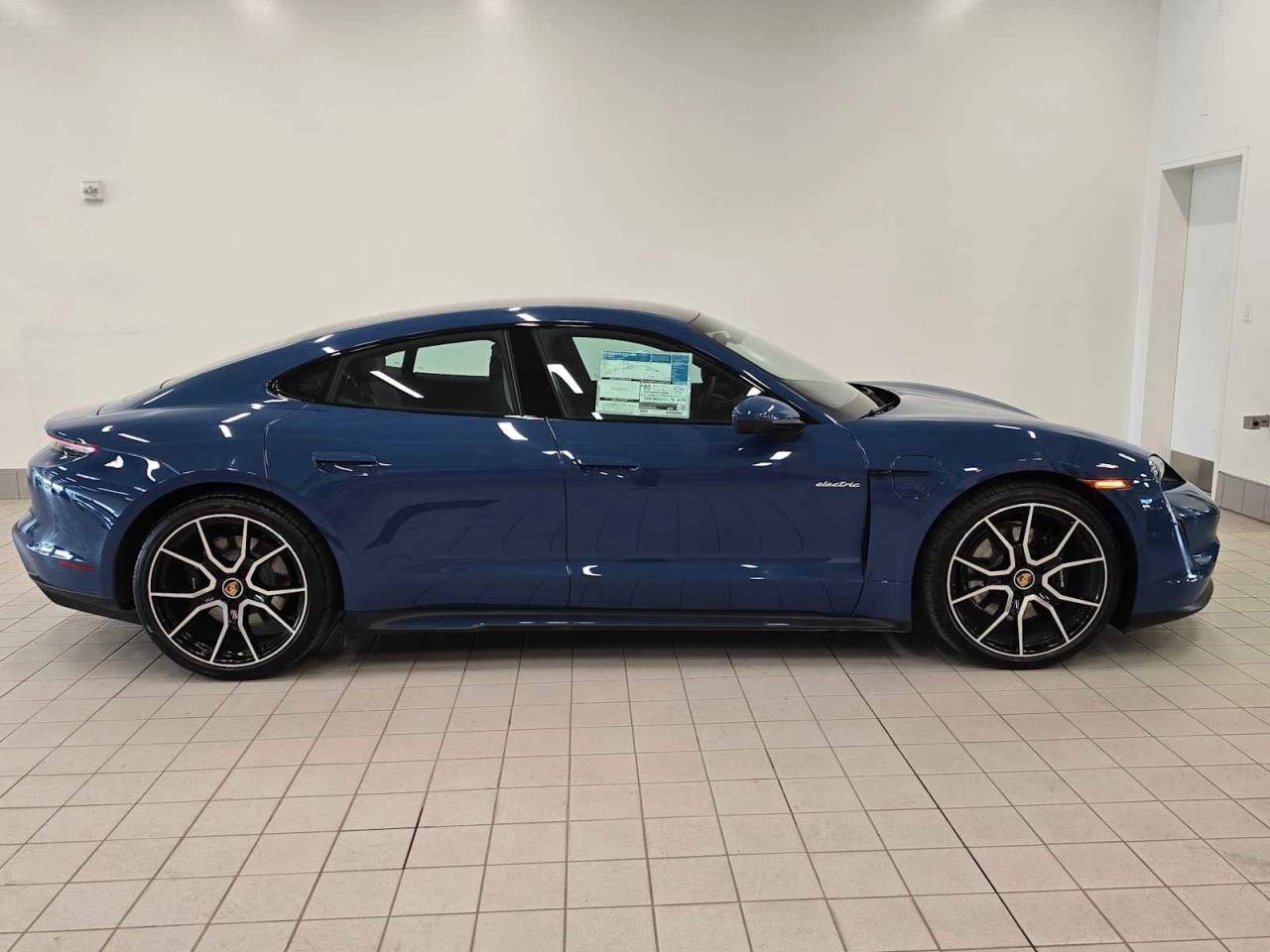 2023 Porsche Taycan 4S