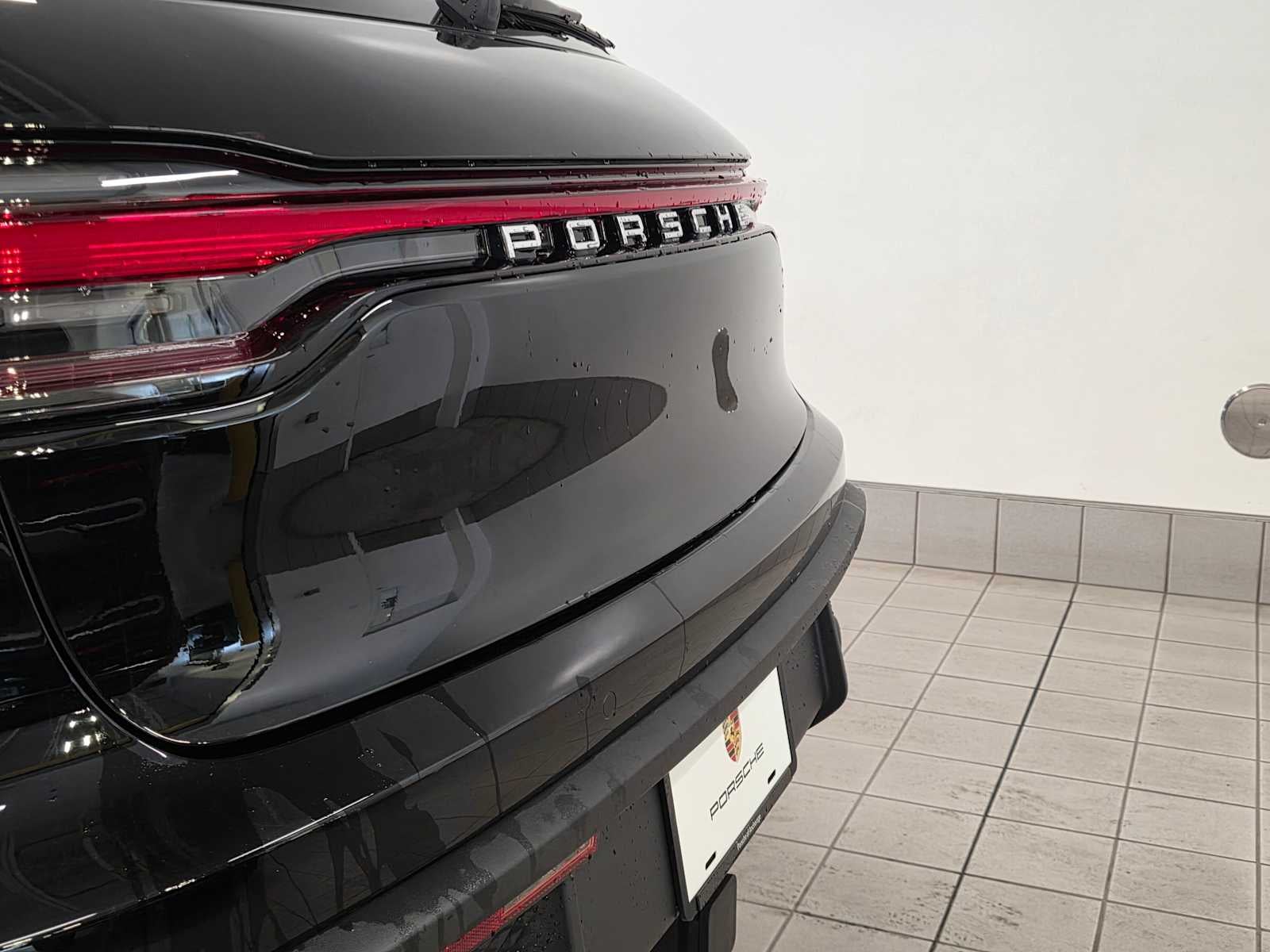 2026 Porsche Macan Macan