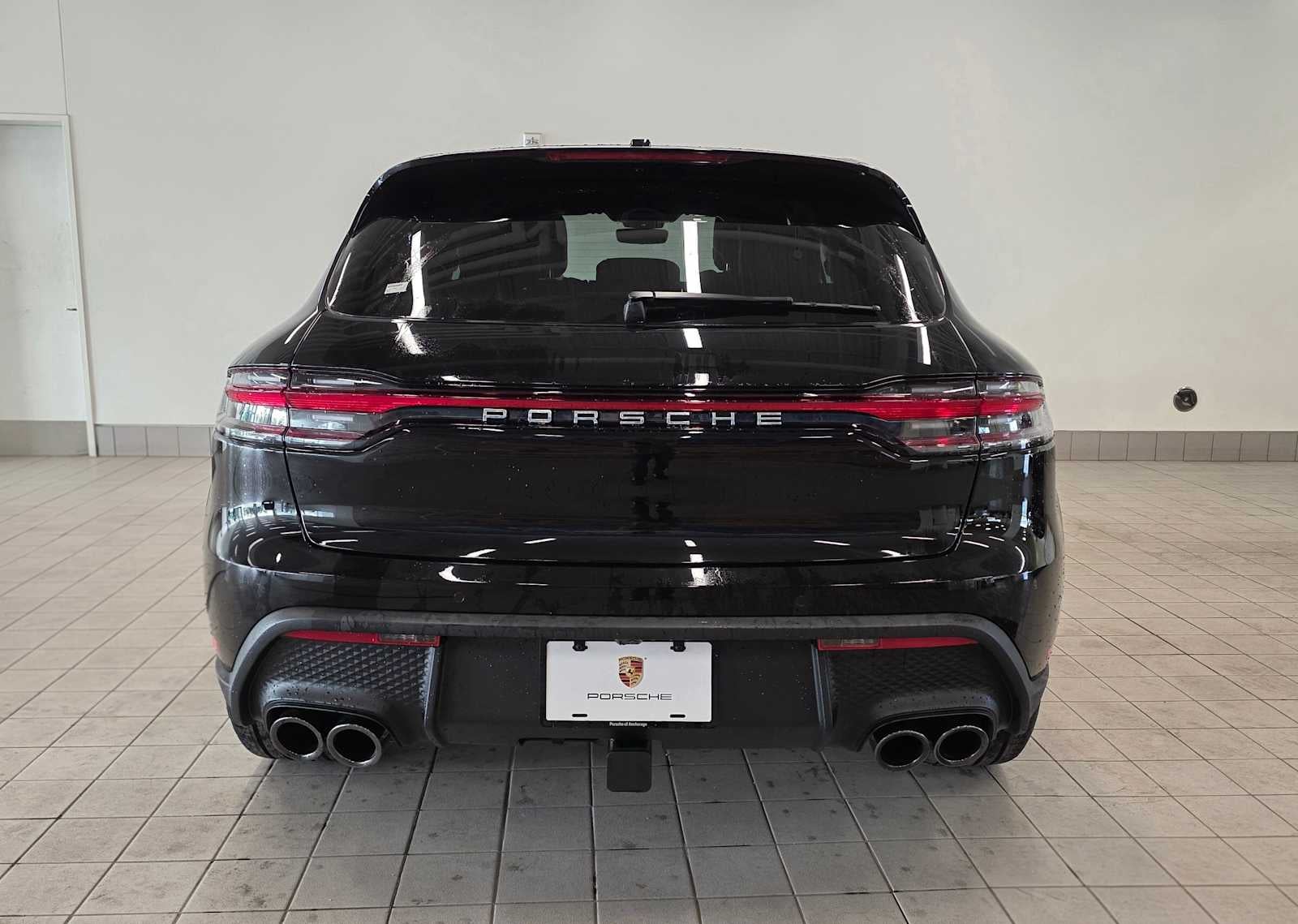 2026 Porsche Macan Macan