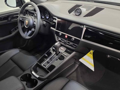 2026 Porsche Macan Macan