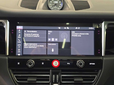 2024 Porsche Macan Base