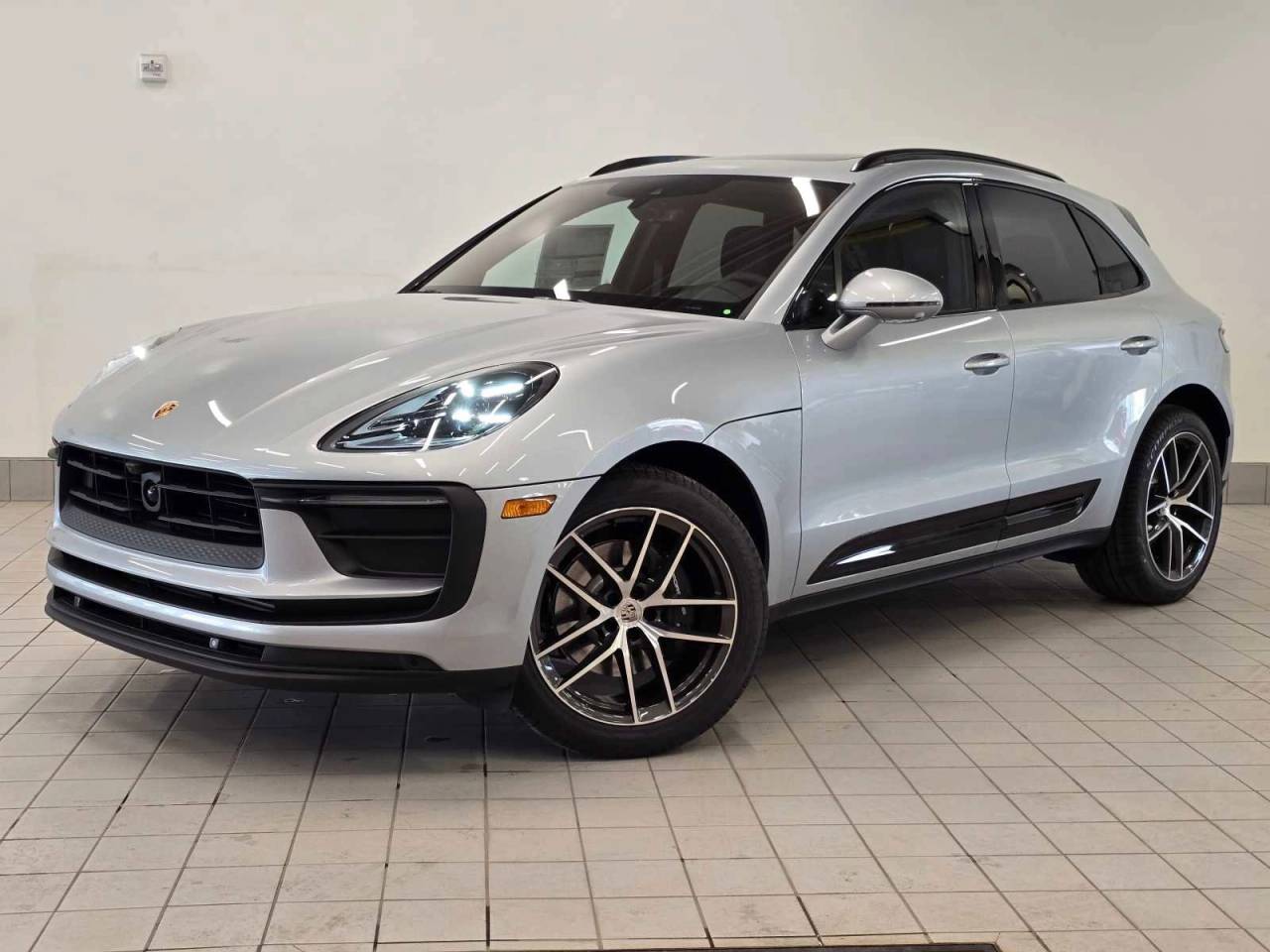 2024 Porsche Macan Base