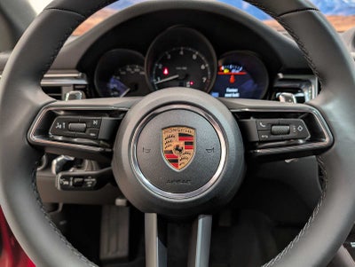 2026 Porsche Macan Base