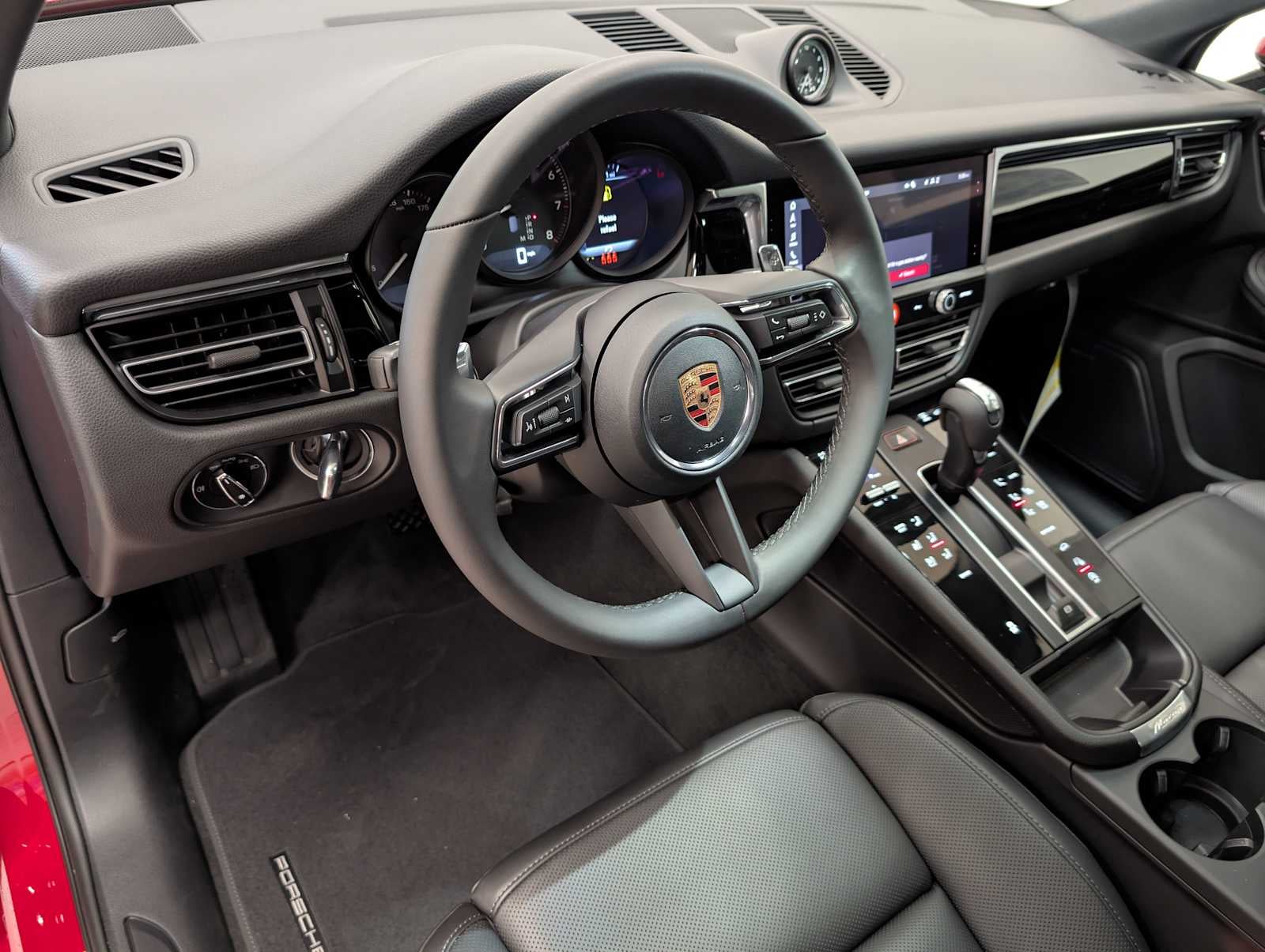 2026 Porsche Macan Base