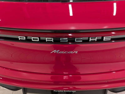 2026 Porsche Macan Base