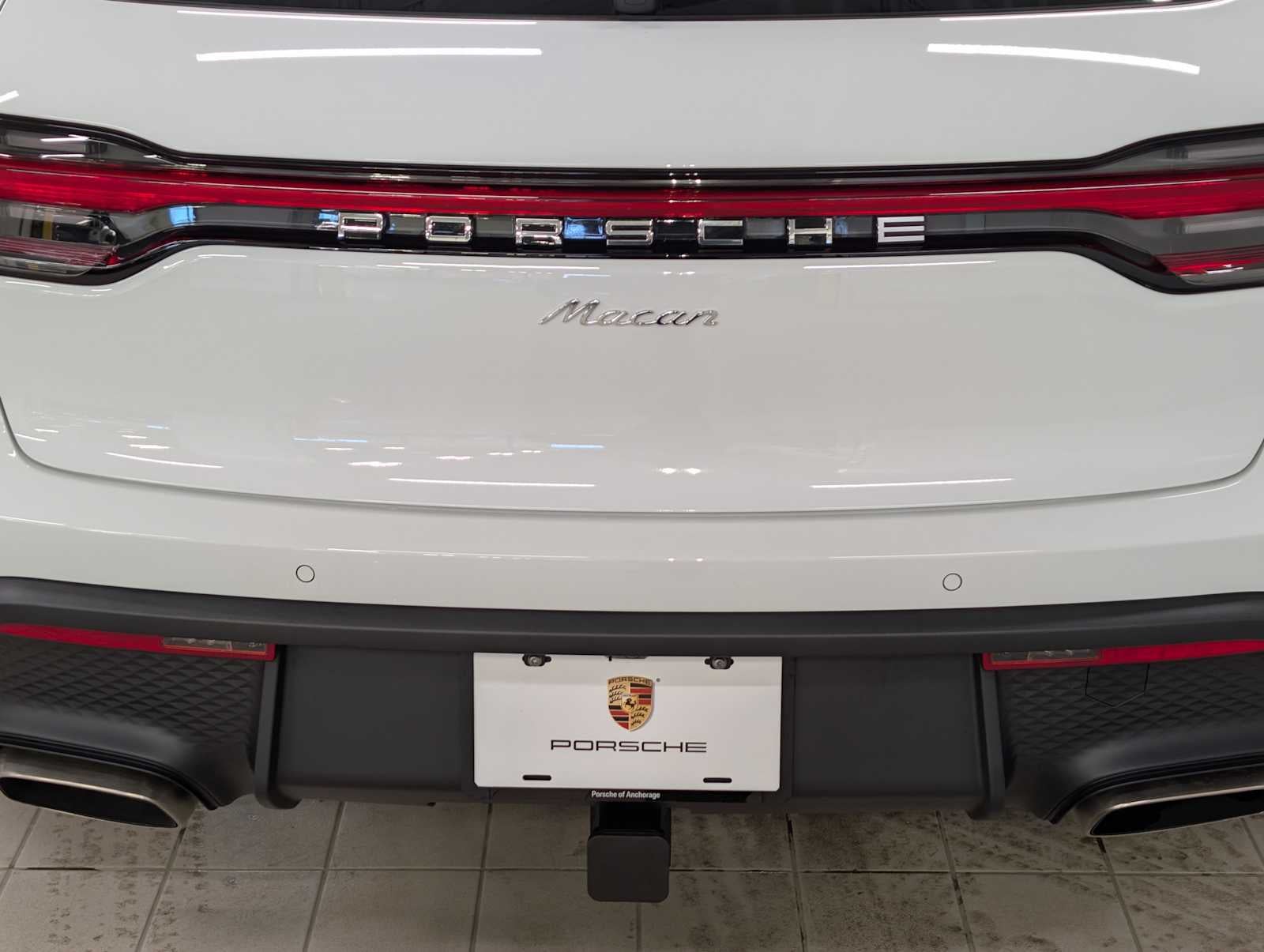 2026 Porsche Macan Base