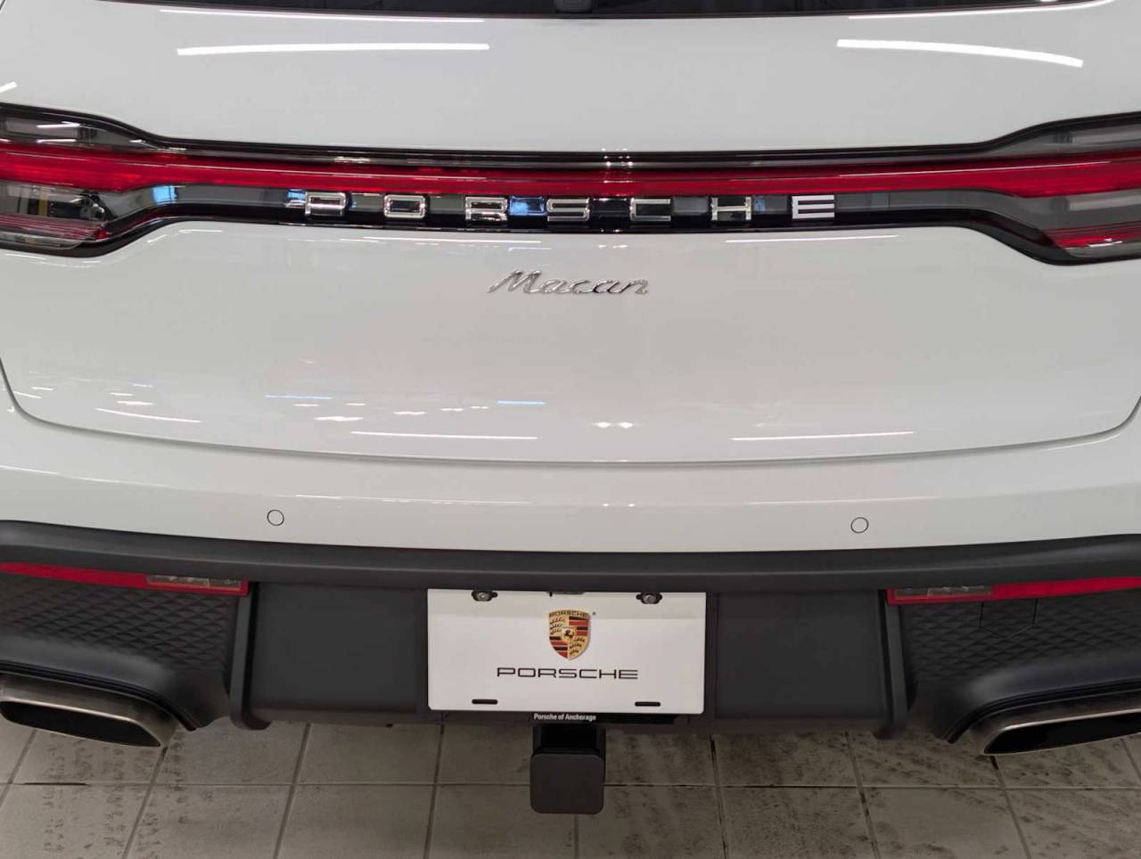 2026 Porsche Macan Base