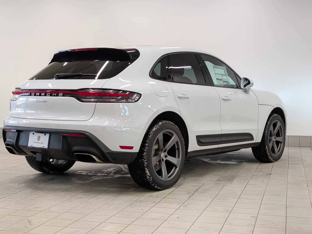 2026 Porsche Macan Base