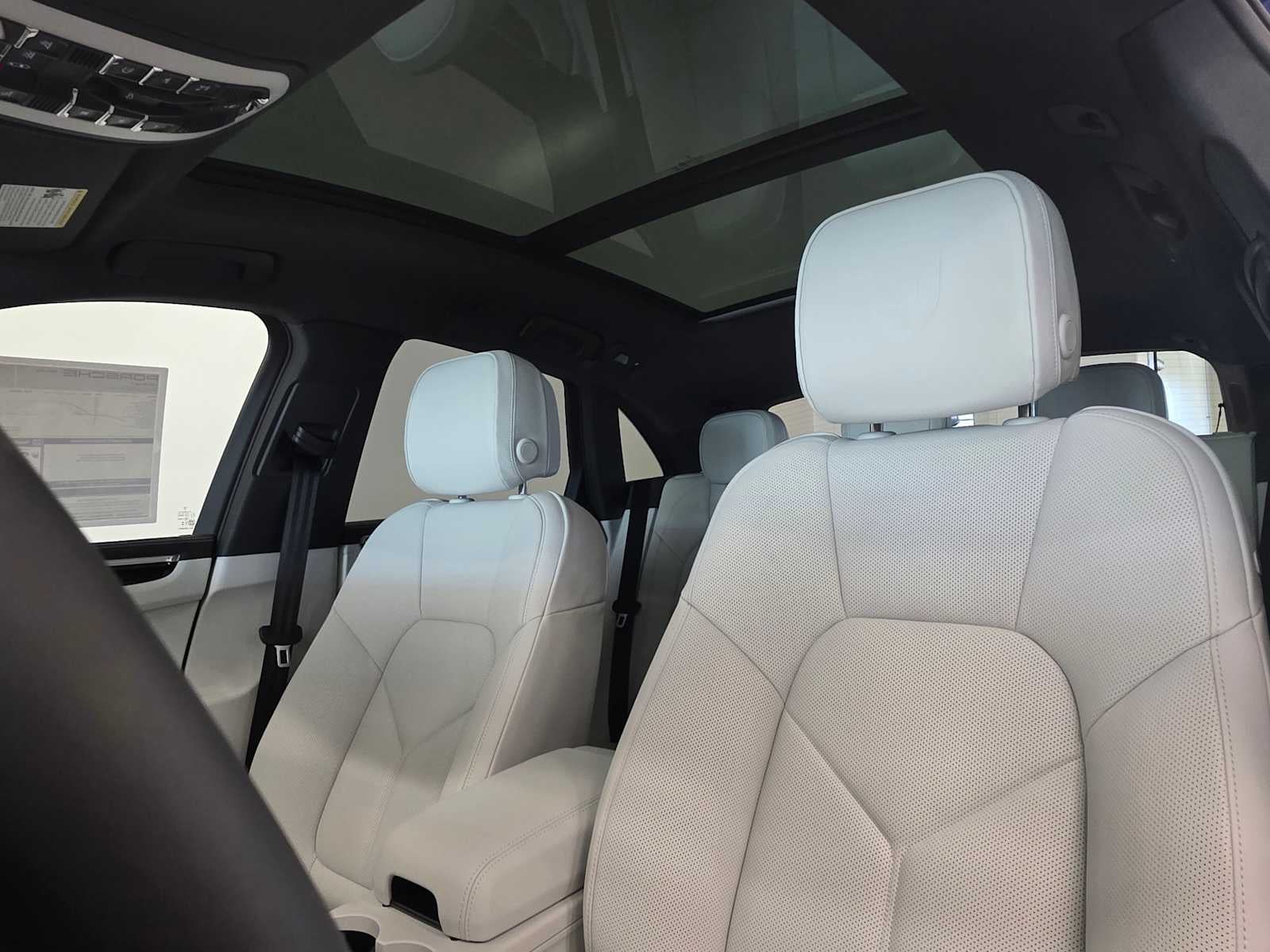 2026 Porsche Macan T