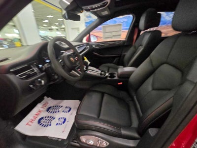 2025 Porsche Macan Base
