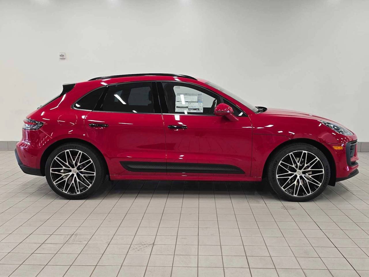 2025 Porsche Macan Base