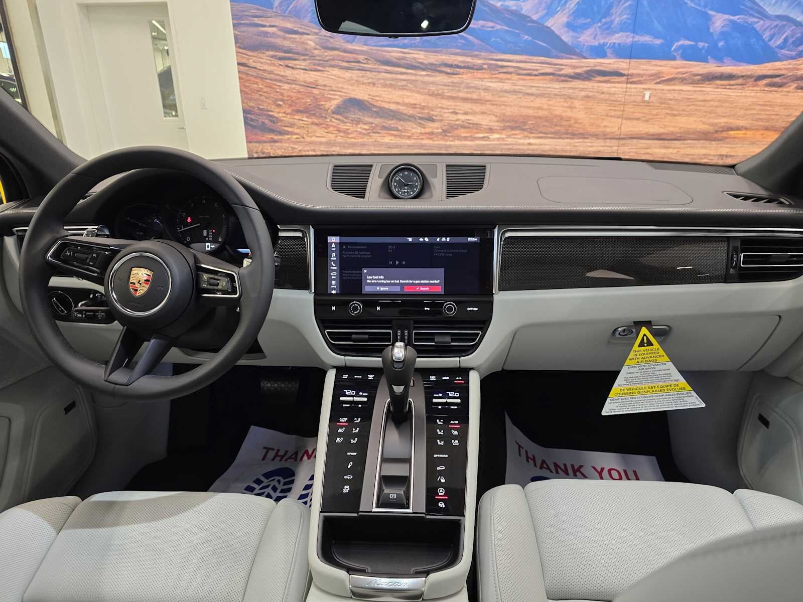 2024 Porsche Macan Base