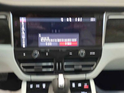 2024 Porsche Macan Base