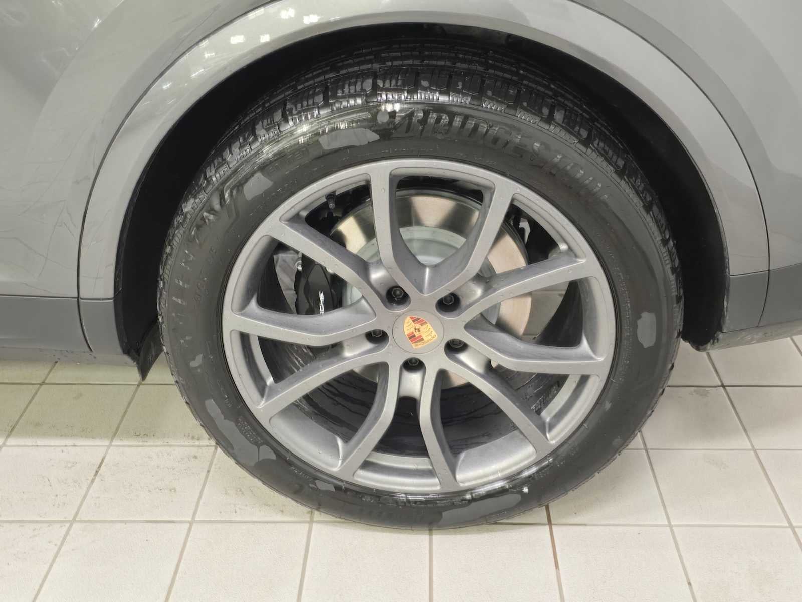 2025 Porsche Cayenne Base