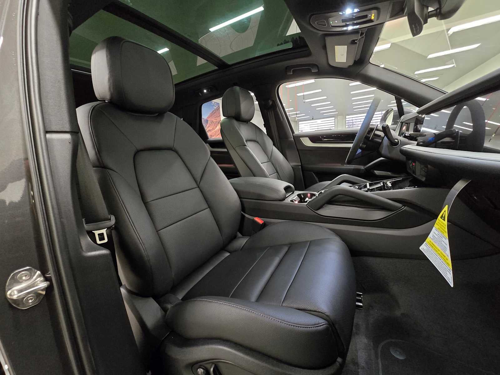 2025 Porsche Cayenne Base